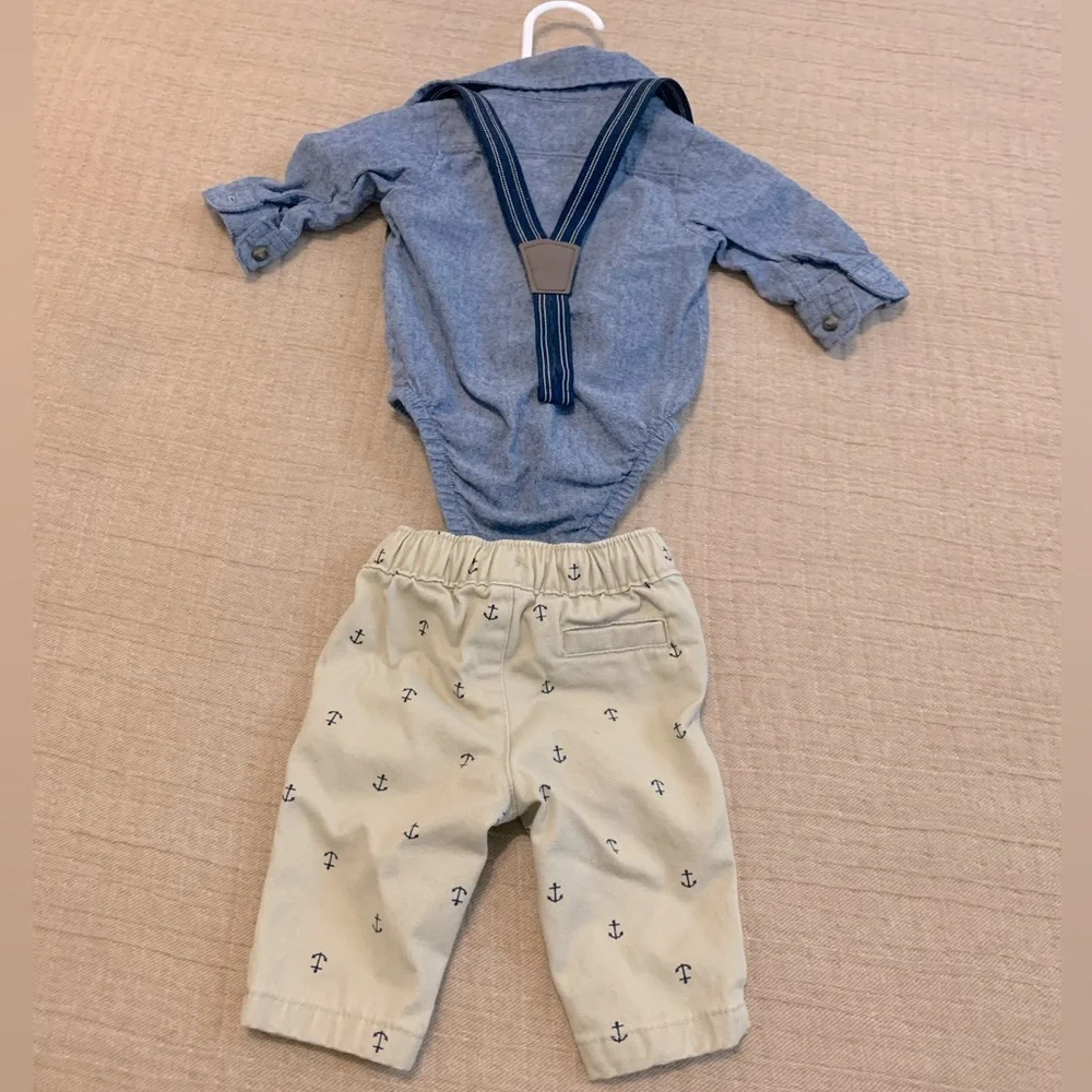 Adorable Newborn outfit Set - Picture 3 of 7